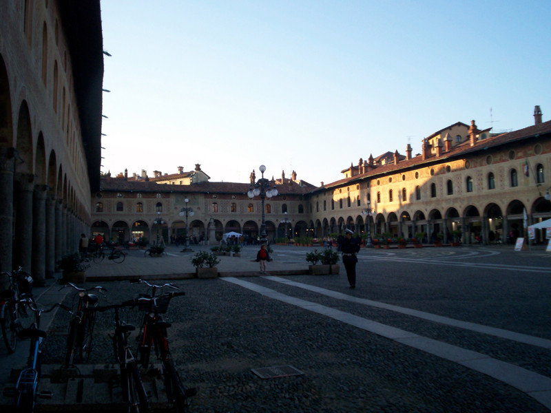 Vigevano - piazza Ducale