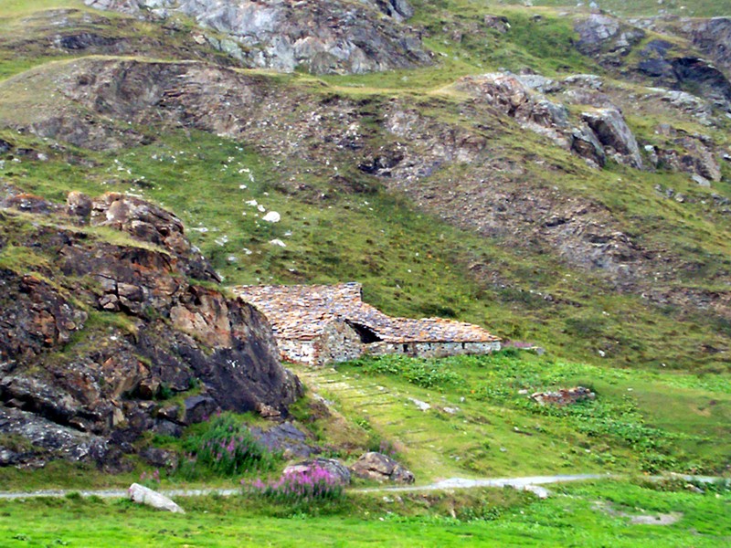 Rifugio Benevolo e lago di Golletta