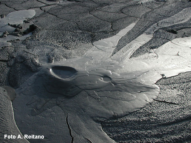 Salinelle (Etna sud-occidentale)