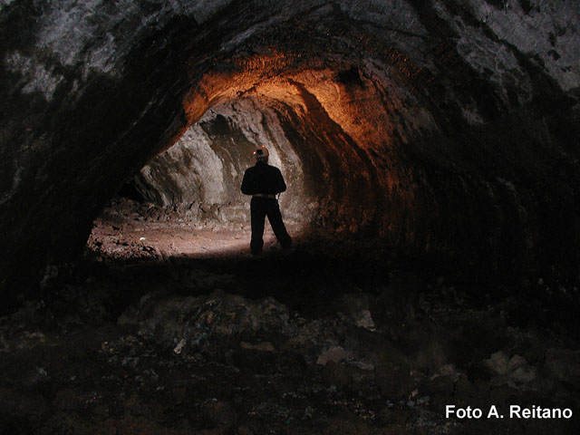 Una grotta vulcanica...inedita!