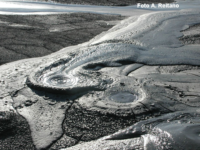 Salinelle (Etna sud-occidentale)