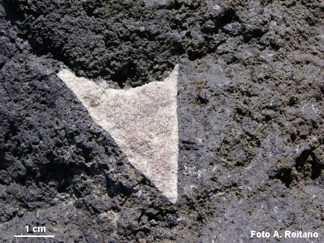 Xenoliti nelle lave del 2001 (Etna sud)