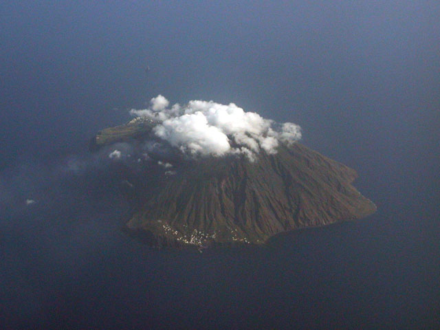 Vulcano e Stromboli.....dall''aereo