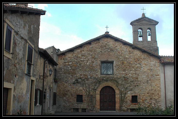 Il borgo di Sasso e dintorni