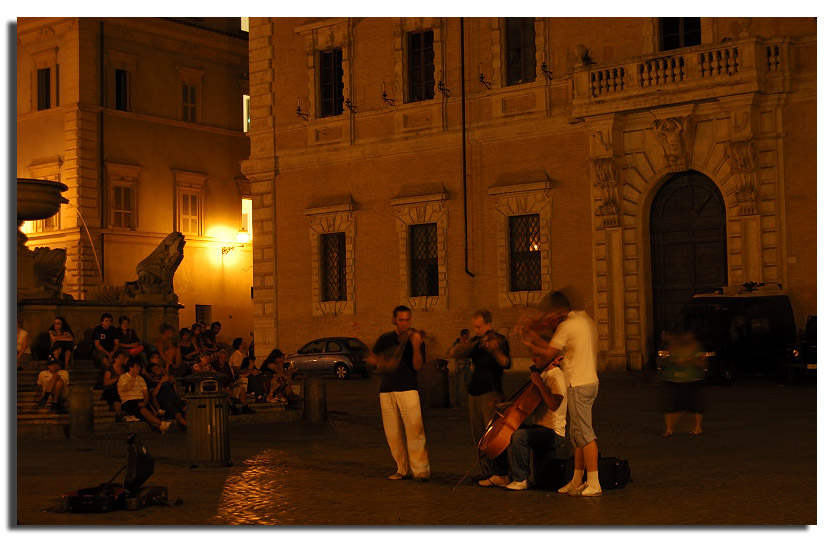 Roma Trastevere by night and black and white